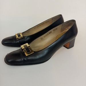 Vintage Ferragamo Womens Buckle Pump Shoes Black Leather Chunky Heel size 7.5